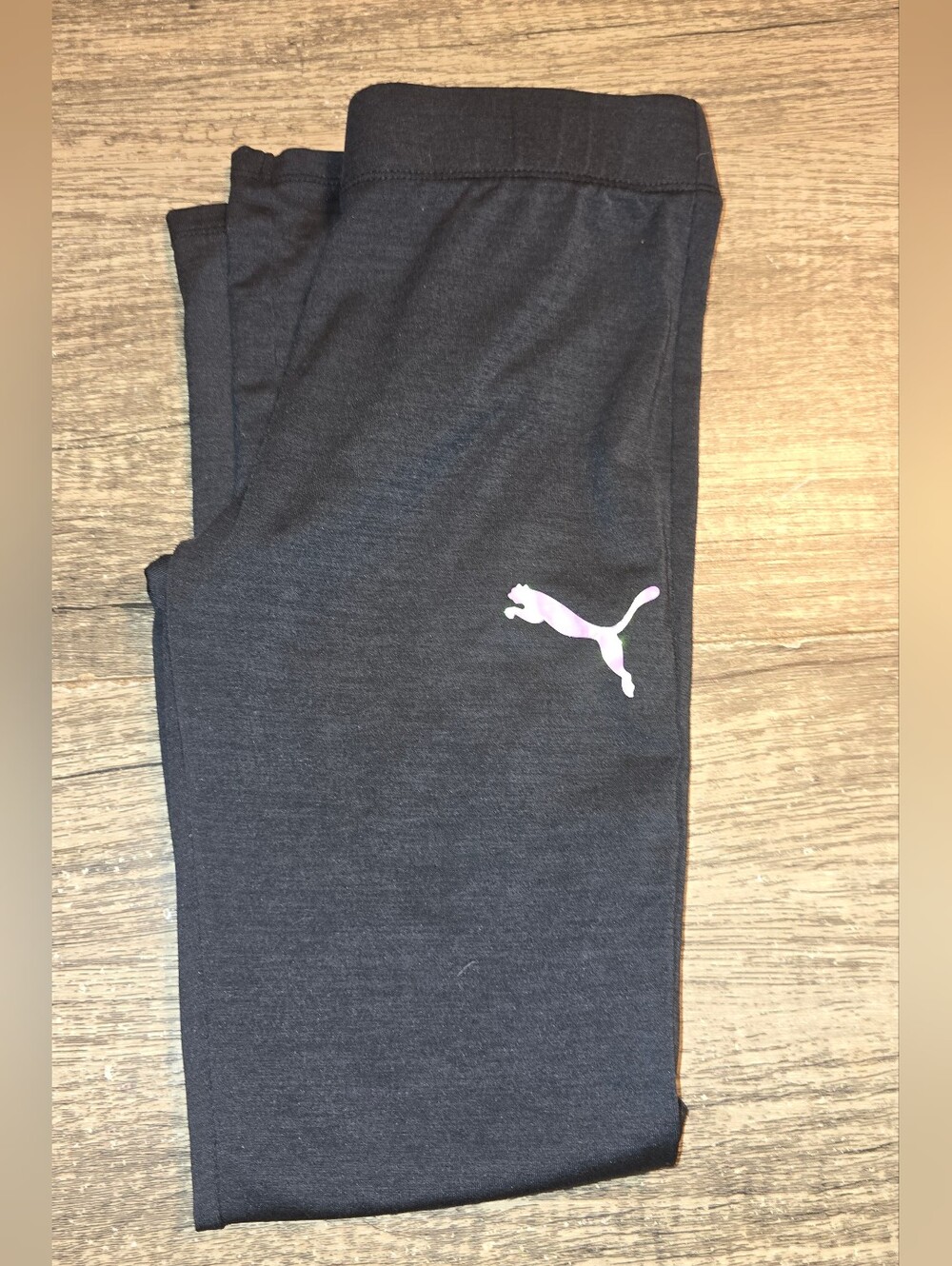 PUMA Size Medium Youth (8-10) Black Leggings  W/Holographic Logo